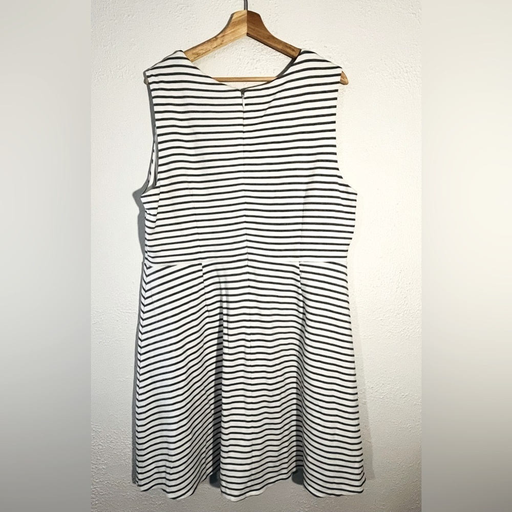 Loft  Plus Size 22 Black Striped A Line Sleeveless V Neck Stretch Dress - Picture 4 of 6